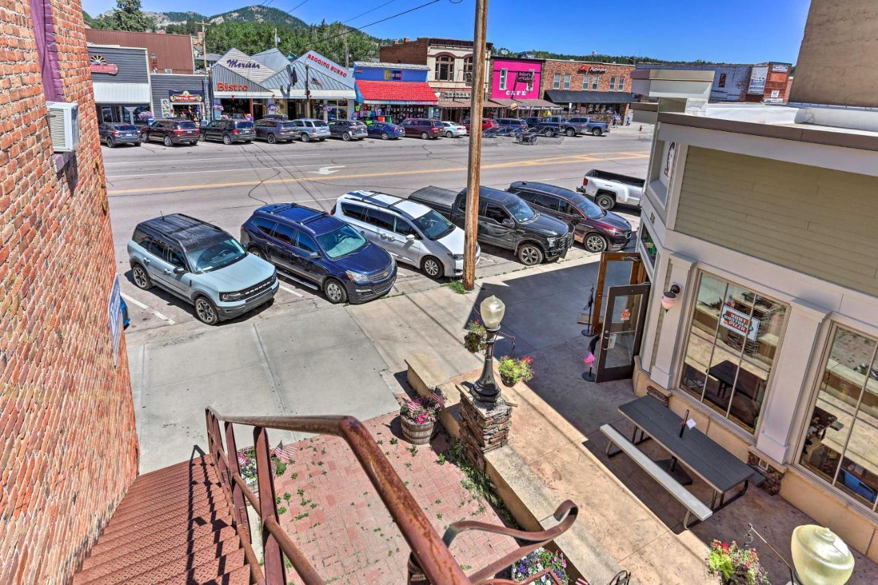 Custer Apt In Heart Of Town Shop, Dine, Hike Екстер'єр фото