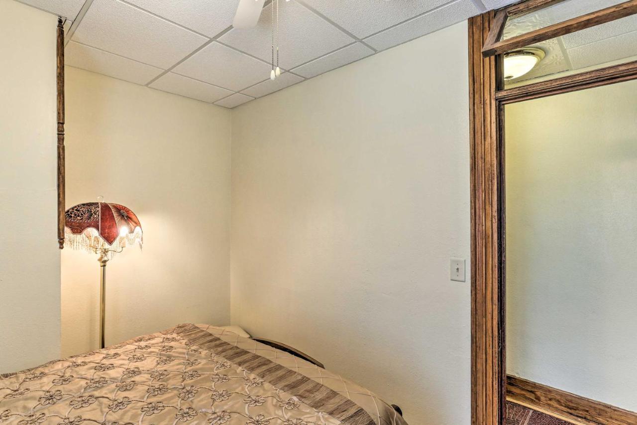 Custer Apt In Heart Of Town Shop, Dine, Hike Екстер'єр фото