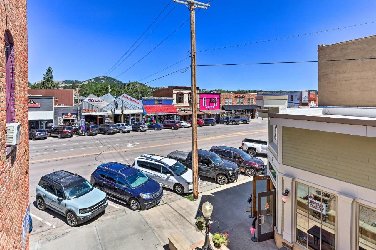 Custer Apt In Heart Of Town Shop, Dine, Hike Екстер'єр фото