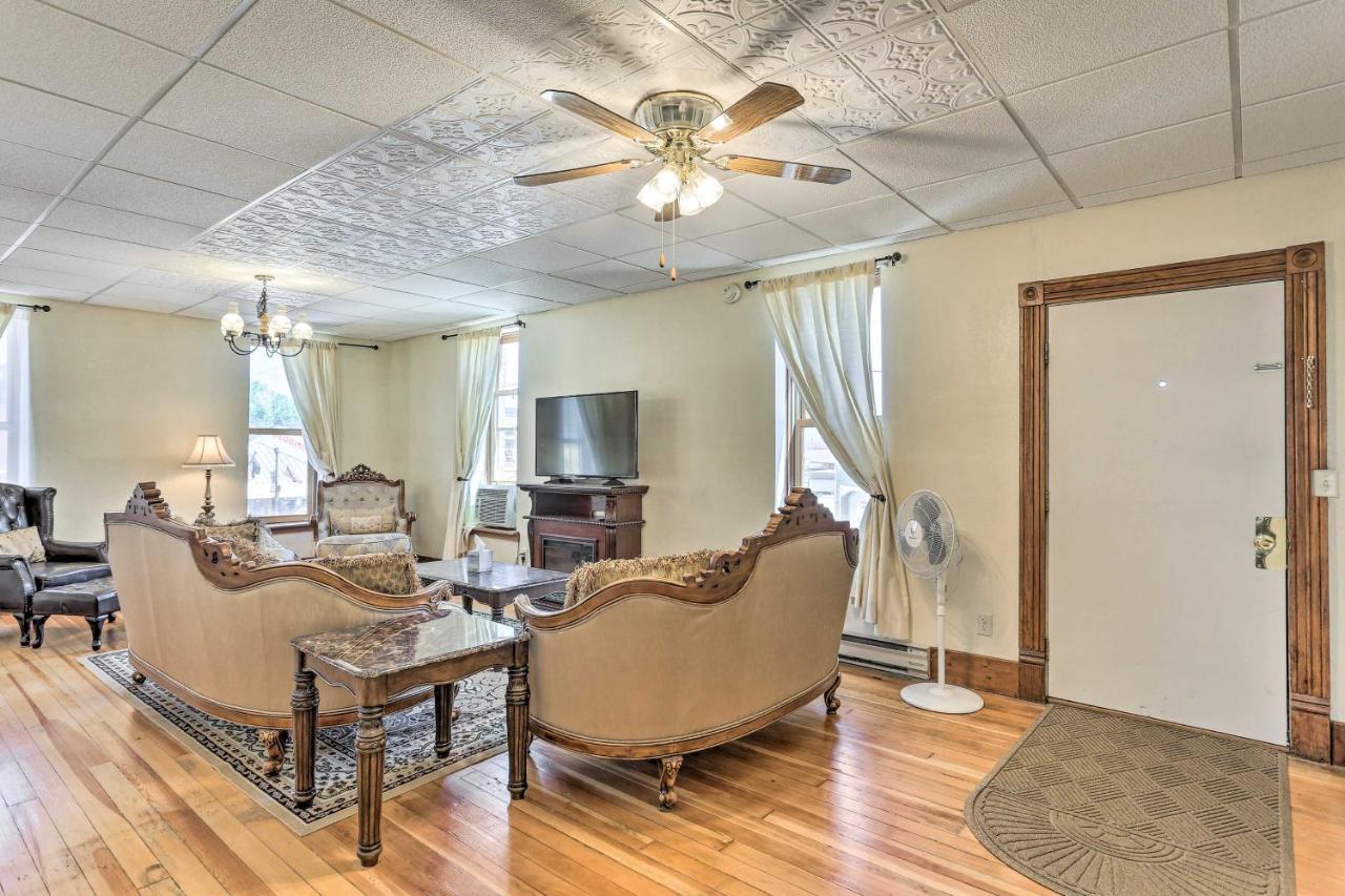 Custer Apt In Heart Of Town Shop, Dine, Hike Екстер'єр фото