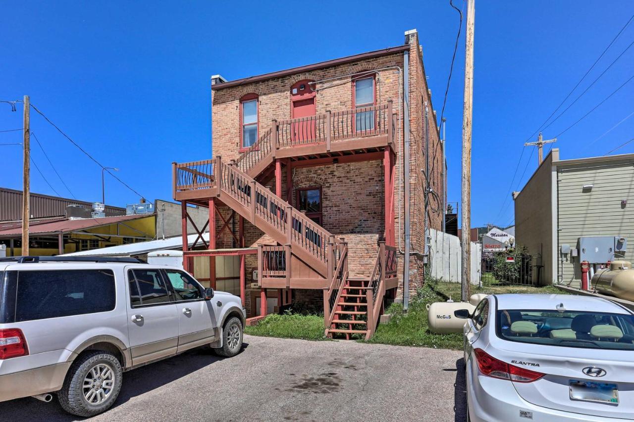 Custer Apt In Heart Of Town Shop, Dine, Hike Екстер'єр фото